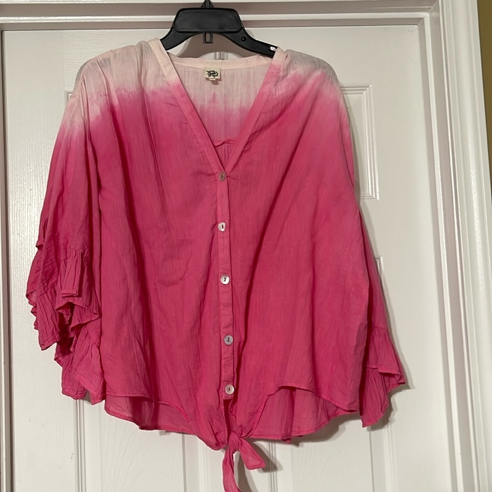 Super cute Ivy Jane’s pink fade oversized button up top